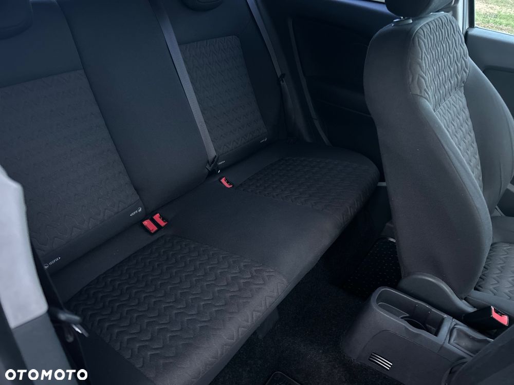 Opel Corsa 1.4 16V Active - 21