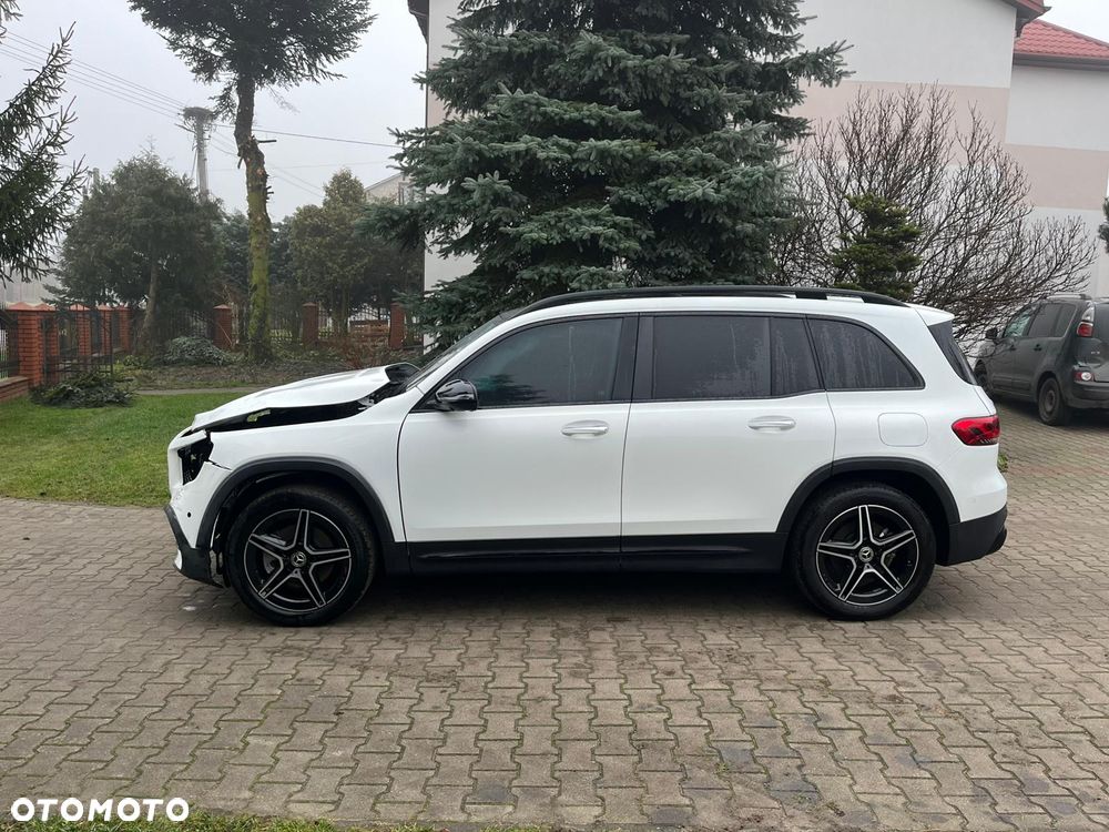 Mercedes-Benz GLB 250 8G-DCT AMG Line - 8