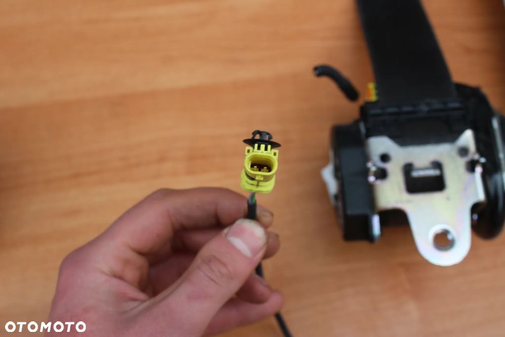 NAPINACZE PASÓW PASY BEZPIECZEŃSTWA OPEL ZAFIRA C - 4