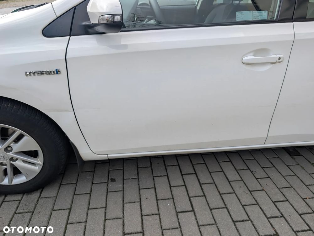 Toyota Auris Hybrid 135 Active - 13