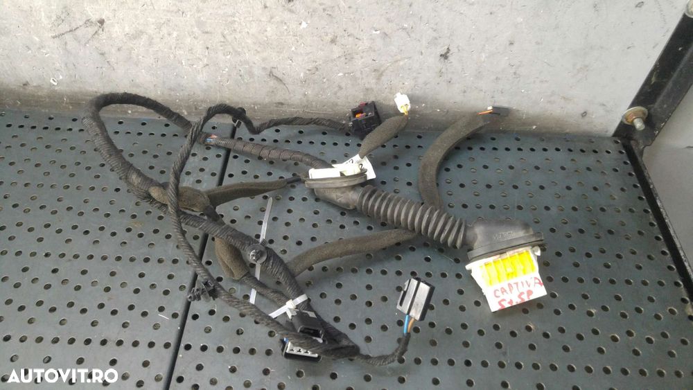 Cablaj instalatie electrica stanga spate chevrolet captiva c100 c140 - 1