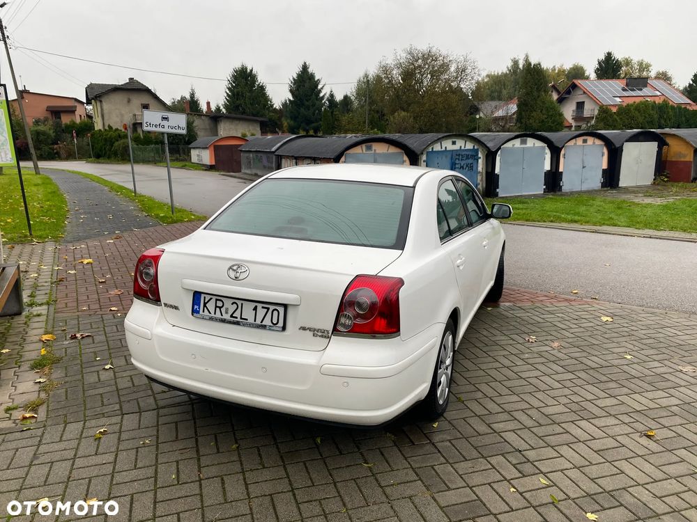 Toyota Avensis - 3
