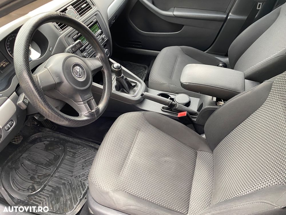 Volkswagen Jetta 1.6 TDI CR DPF Trendline - 8