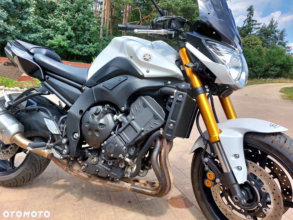 Yamaha FZ8 - 10