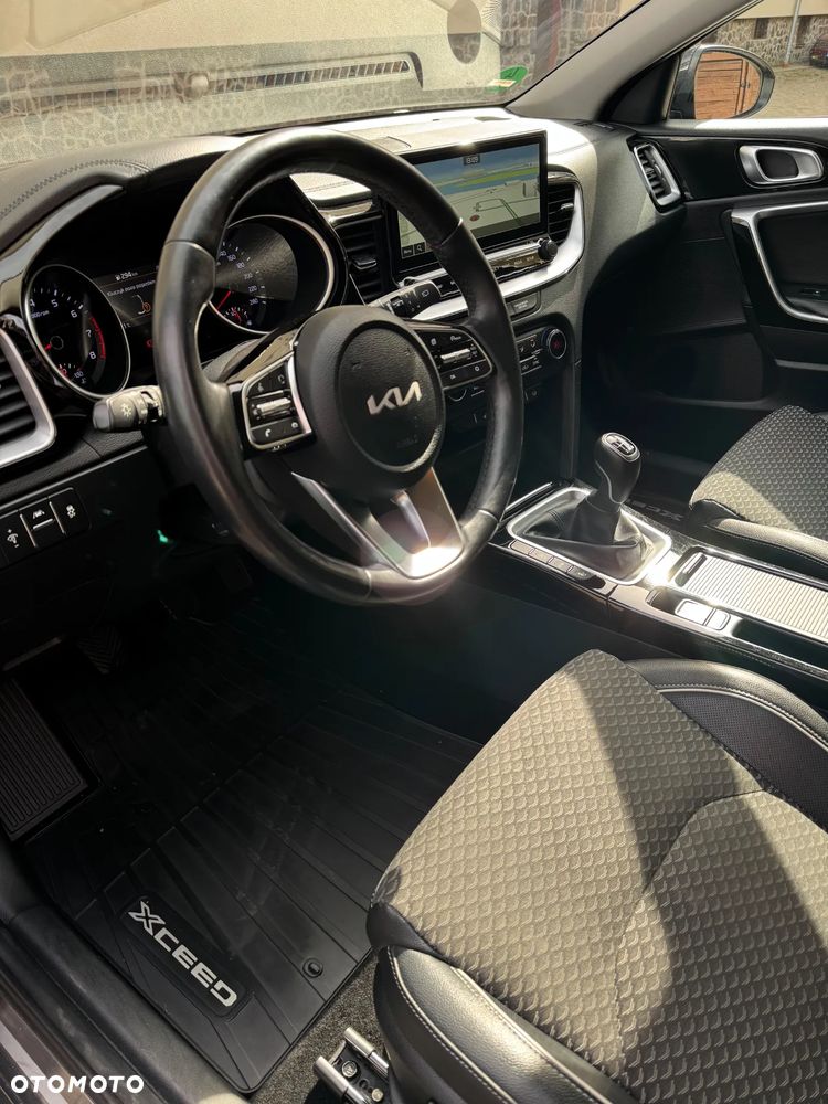 Kia XCeed 1.5 T-GDI Business Line - 11