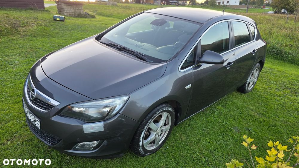 Opel Astra 1.7 CDTI Cosmo - 10