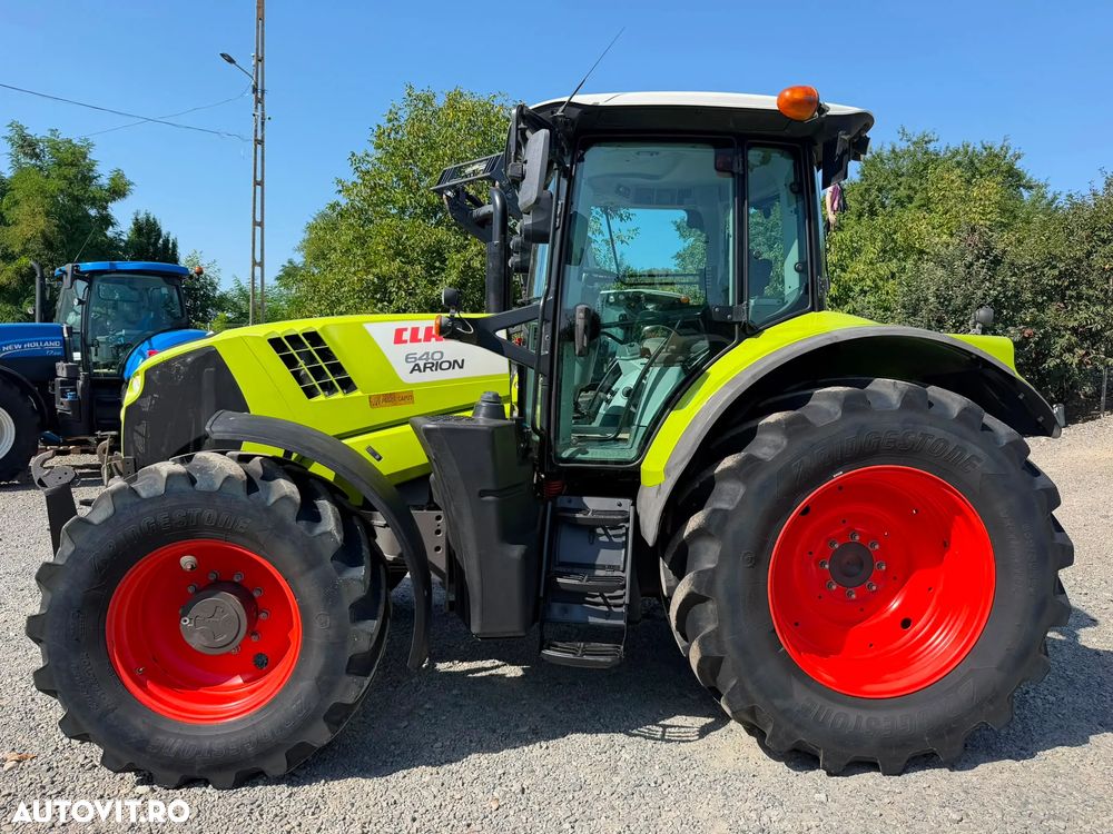 Claas Arion 640 CIS - 9
