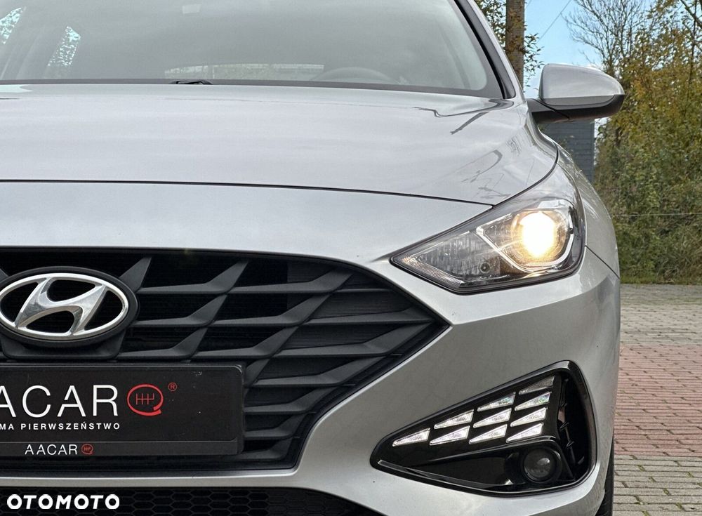 Hyundai i30 1.5 DPI Classic + - 33