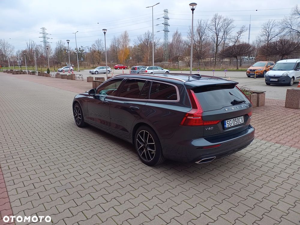 Volvo V60 D4 AWD Geartronic Momentum Pro - 5