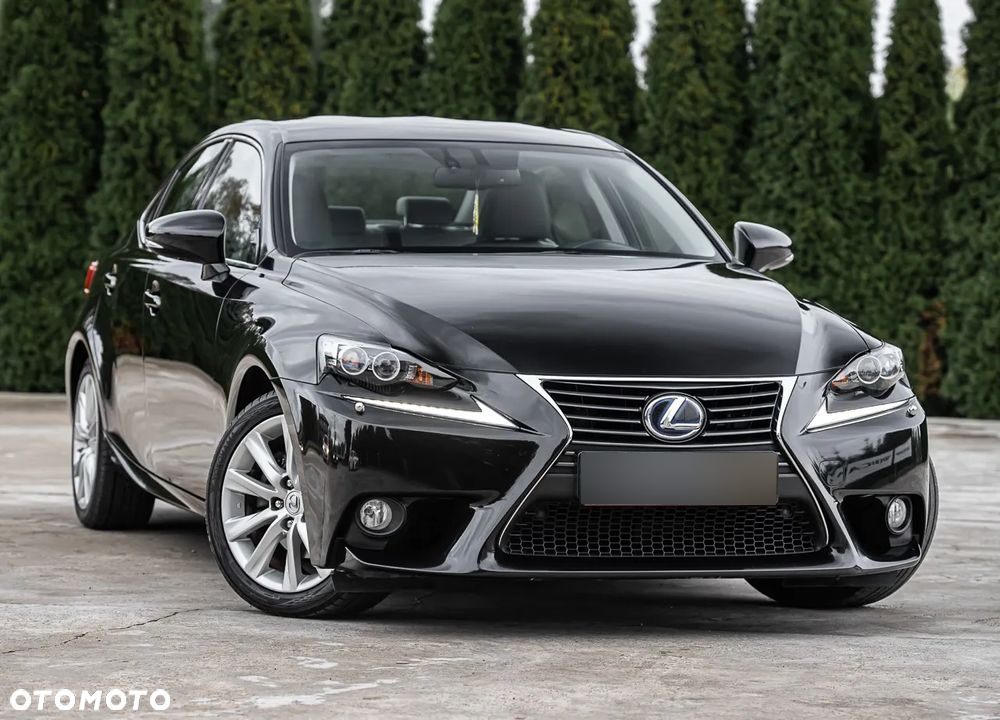 Lexus IS 300h Executive Line - 1