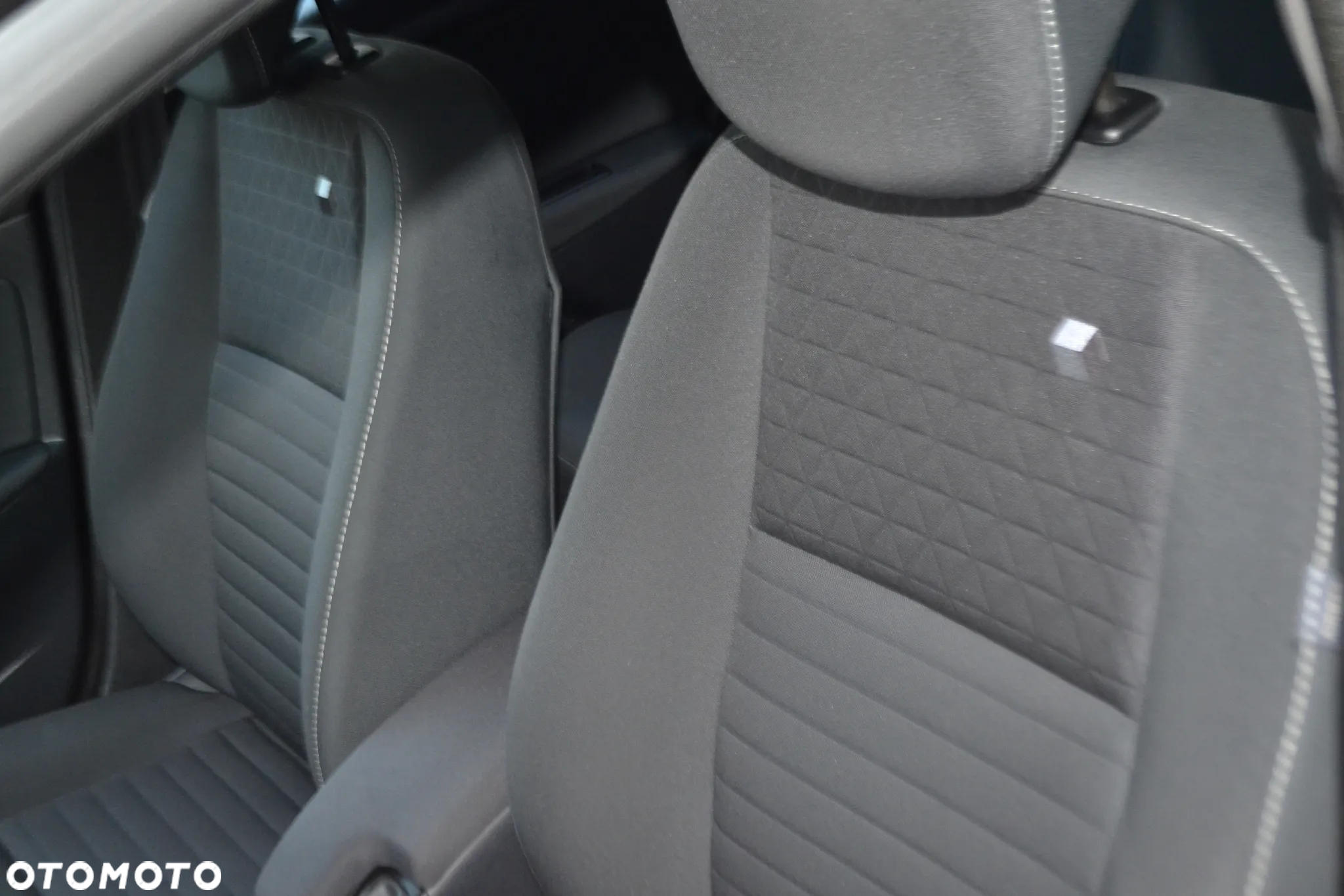 Renault Megane ENERGY TCe 130 LIMITED - 23