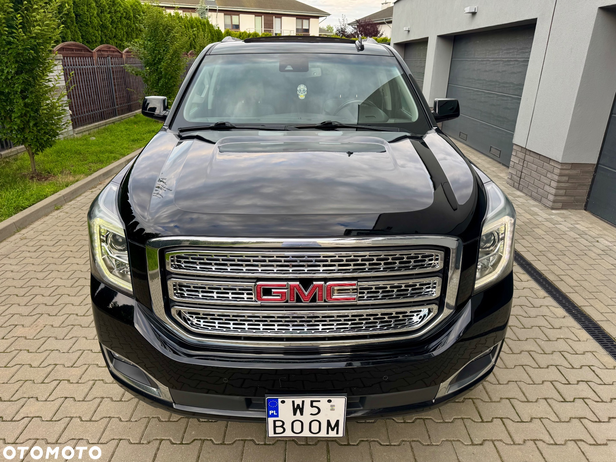 GMC Yukon - 2