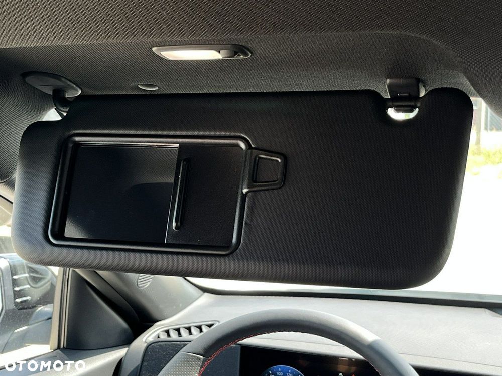 Hyundai Kona - 32