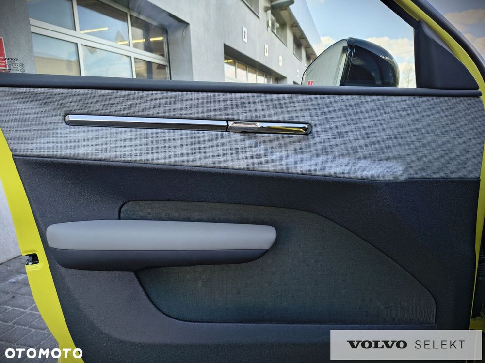 Volvo EX30 - 12