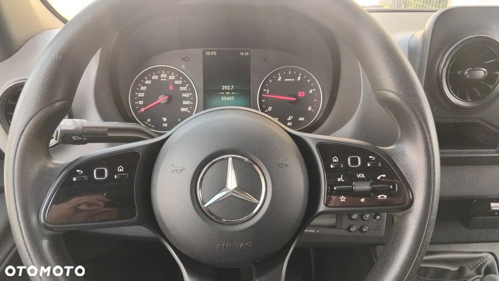 Mercedes-Benz Chłodnia Izoterma - 17