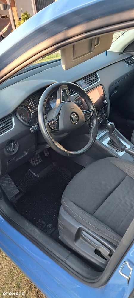 Skoda Octavia 2.0 TDI DSG 4x4 Ambition - 7
