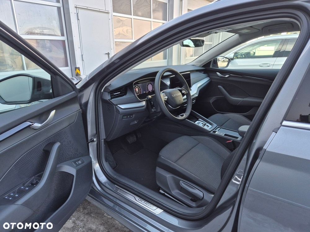 Skoda Octavia 2.0 TSI Drive Selection 4x4 DSG - 11