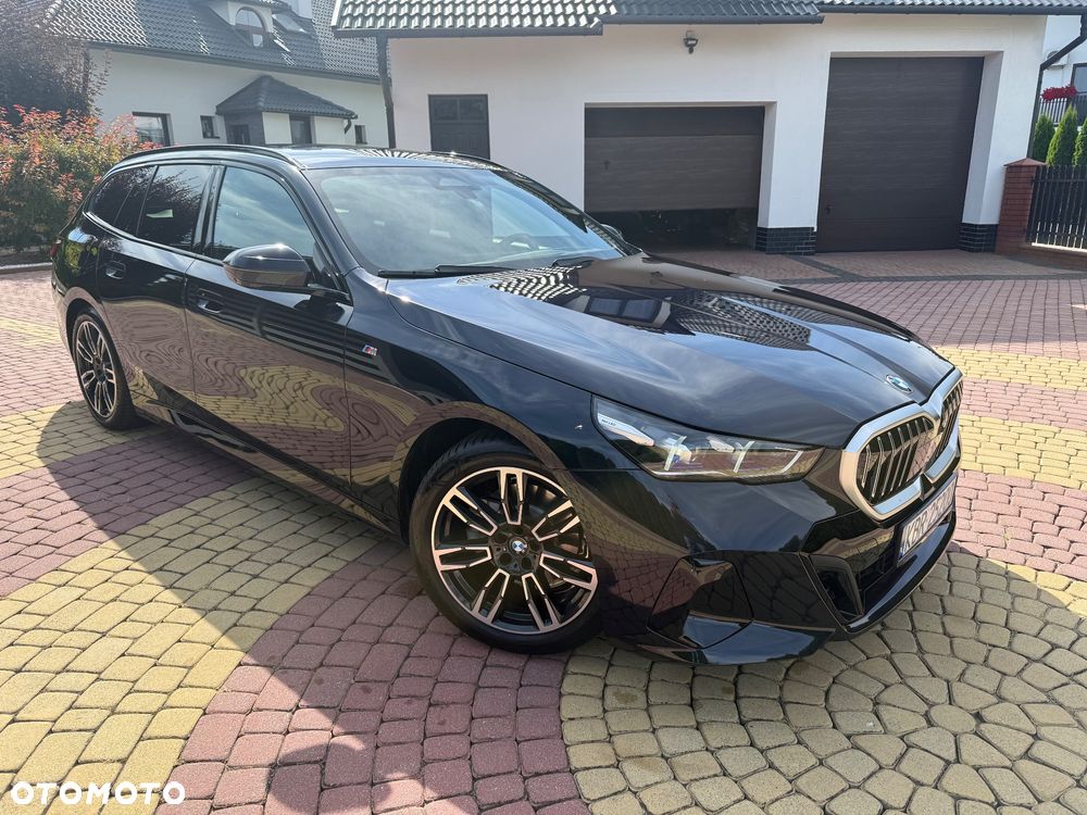 BMW Seria 5 520d xDrive - 14