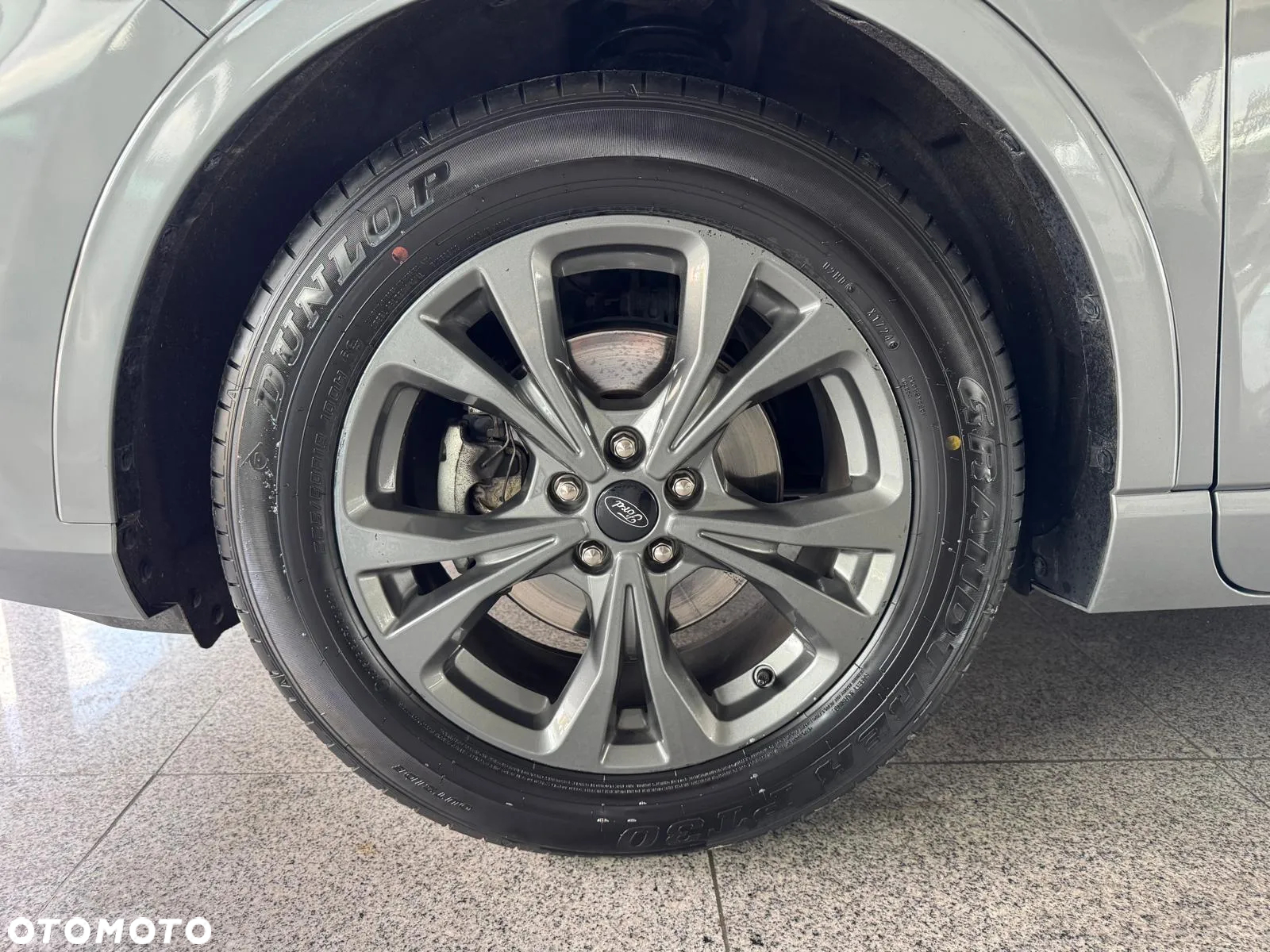 Ford Kuga - 9