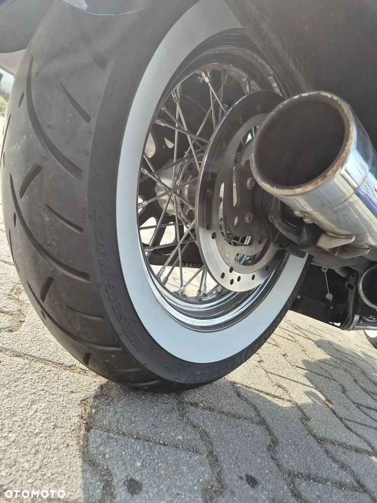 Harley-Davidson Softail Deluxe - 28