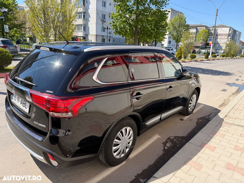 Mitsubishi Outlander 2.2 Litre DI-D AWD Instyle - 2
