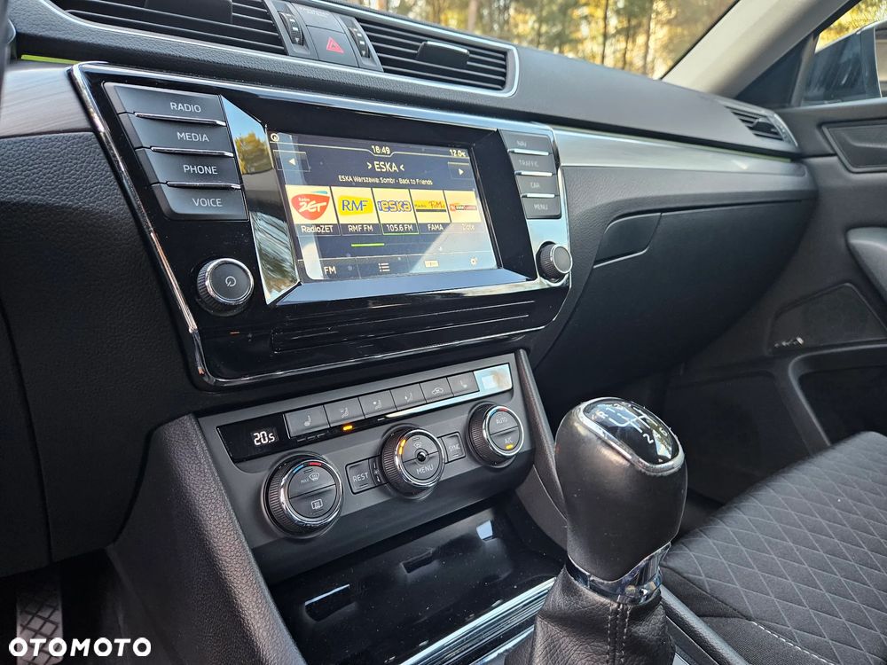 Skoda Superb 2.0 TDI Style - 35