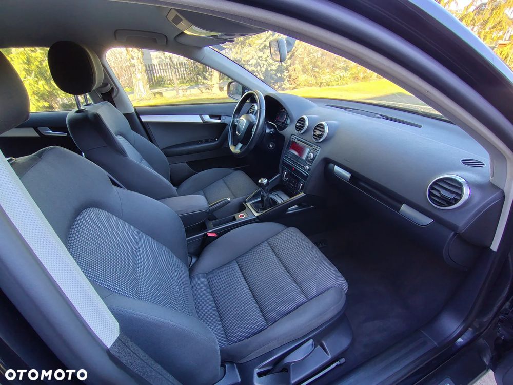 Audi A3 Sportback 2.0 TDI Ambition - 17