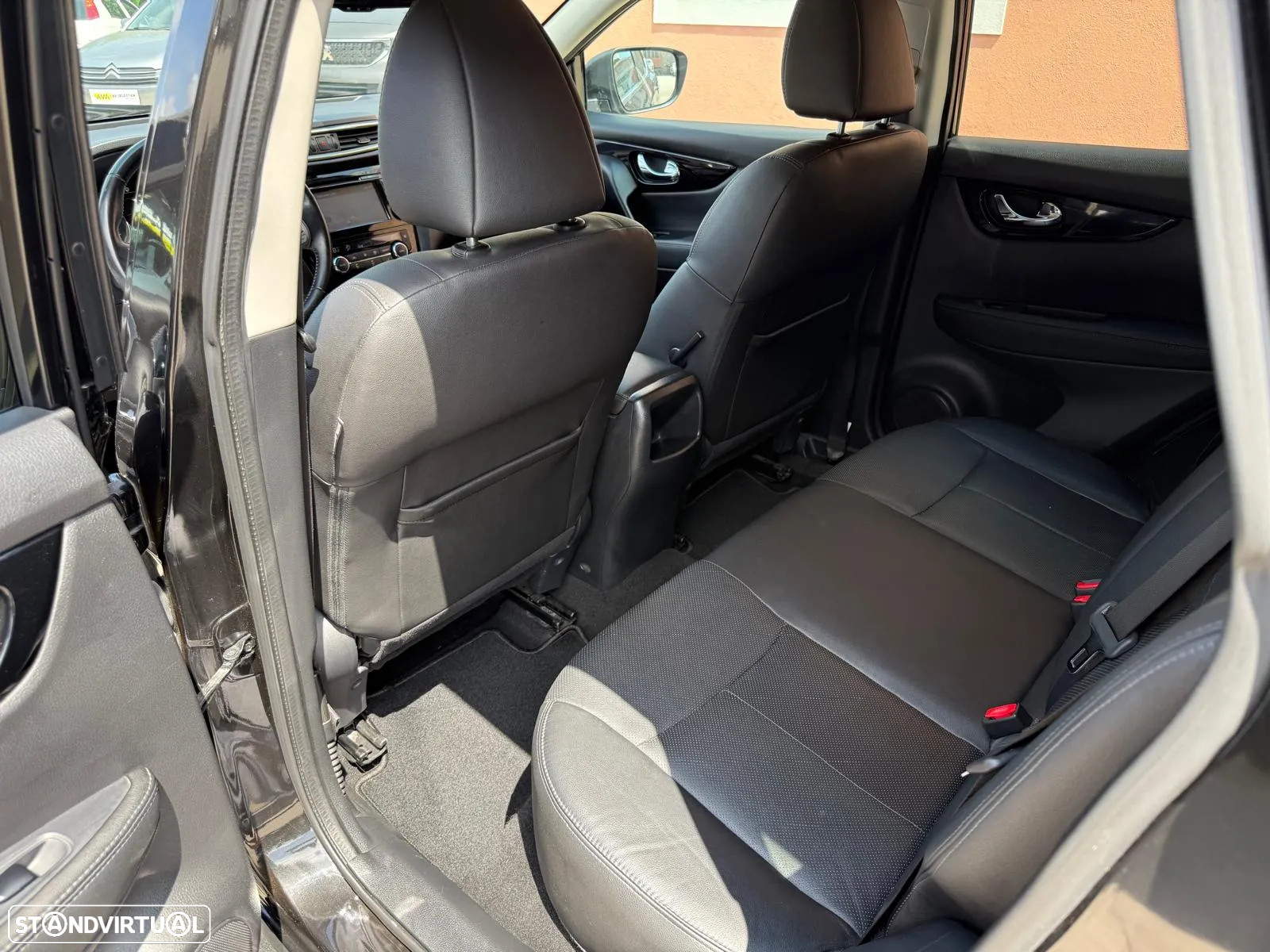 Nissan Qashqai 1.6 dCi Acenta PS+NC Xtronic - 14