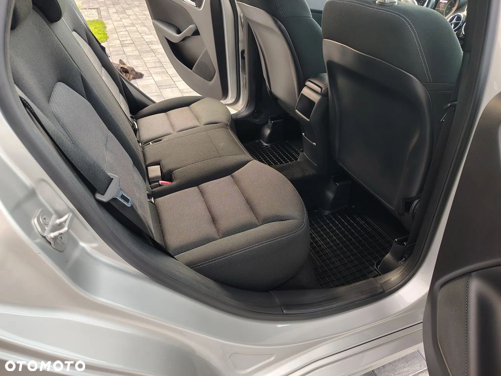 Mercedes-Benz Klasa B 180 BlueEFFICIENCY Edition Style - 14