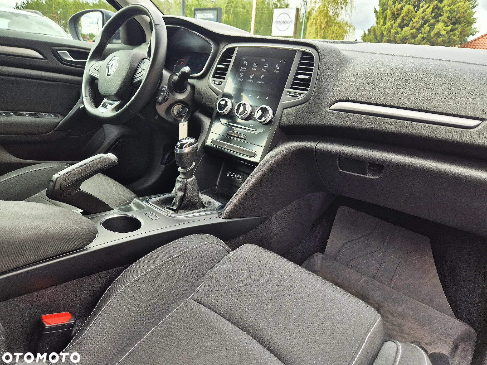 Renault Megane 1.3 TCe FAP Zen - 29