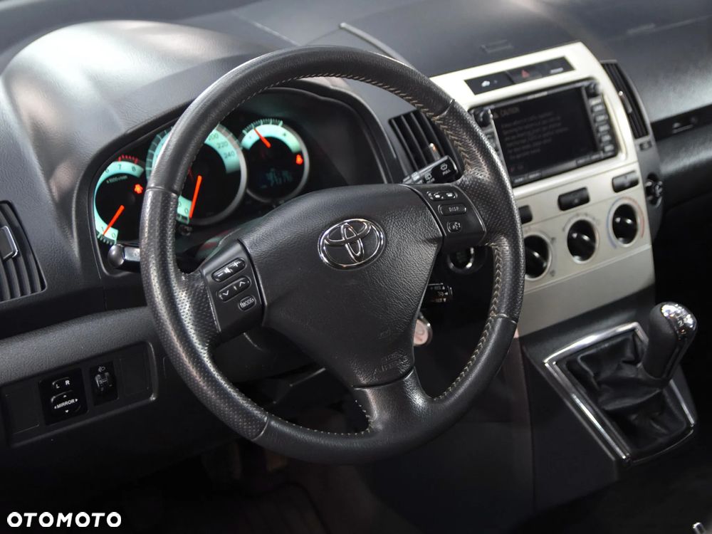 Toyota Corolla Verso 1.6 Terra - 16