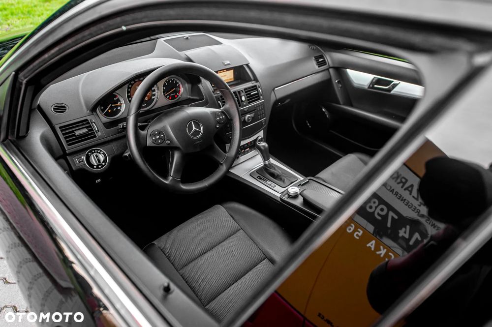 Mercedes-Benz Klasa C 200 7G-TRONIC Avantgarde Edition - 21