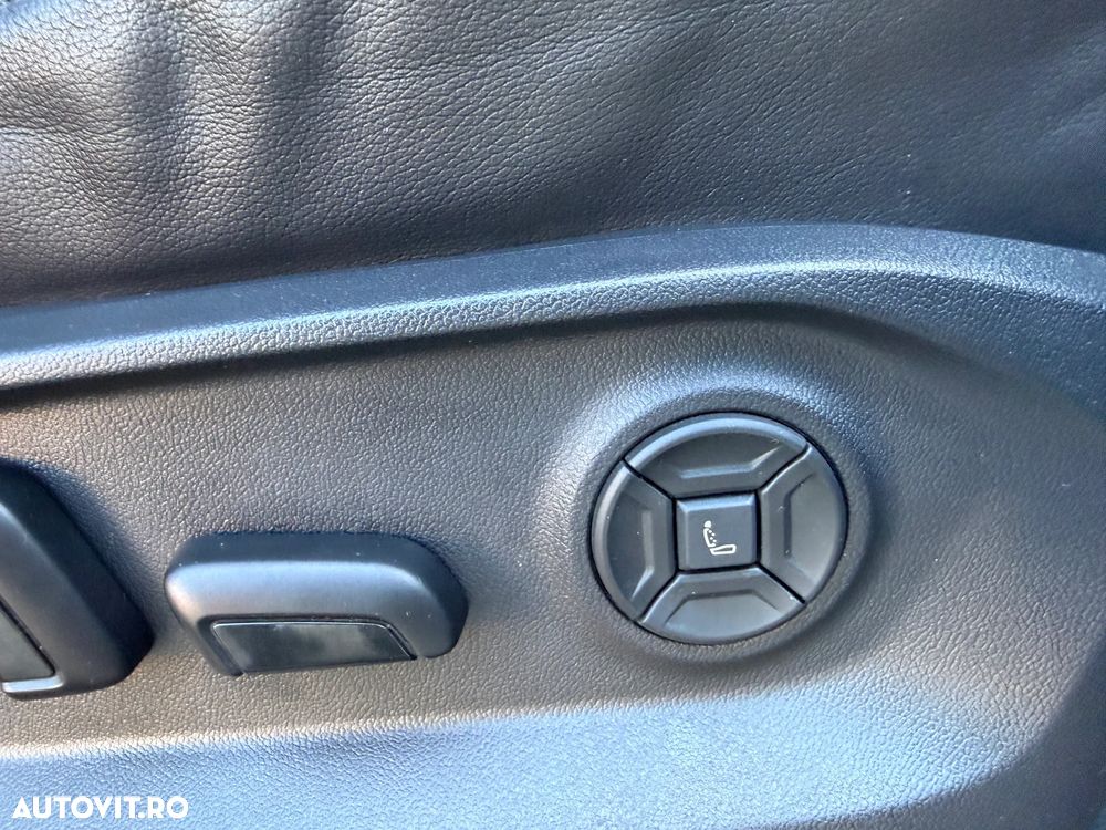 Volkswagen Touareg V6 TDI R-Style - 12