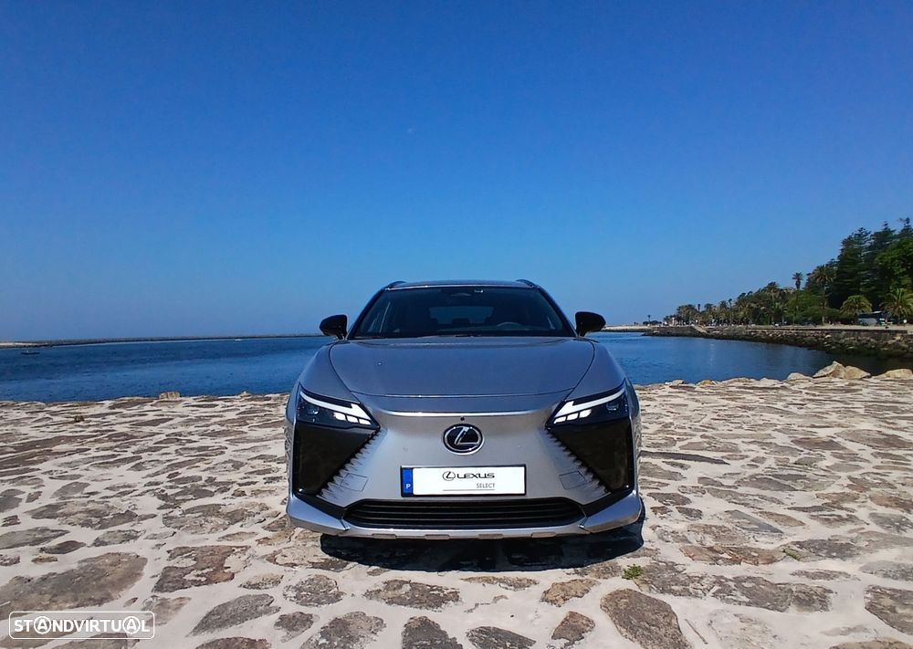 Lexus RZ 300e Premium - 18