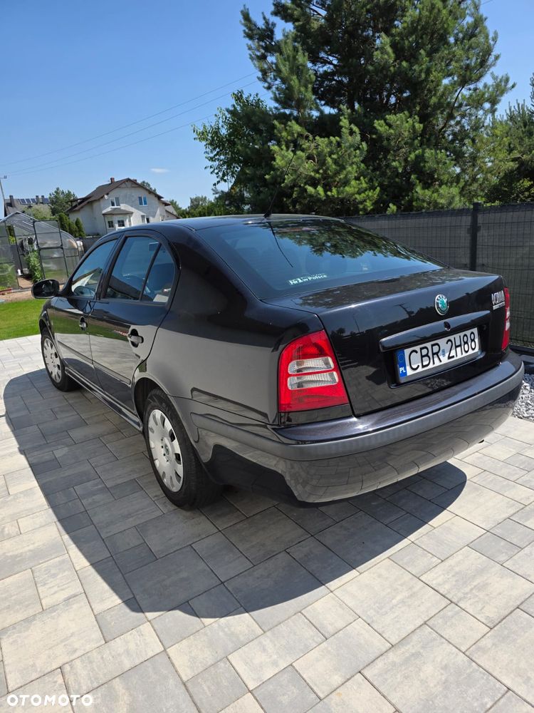 Skoda Octavia 1.6 Tour - 3