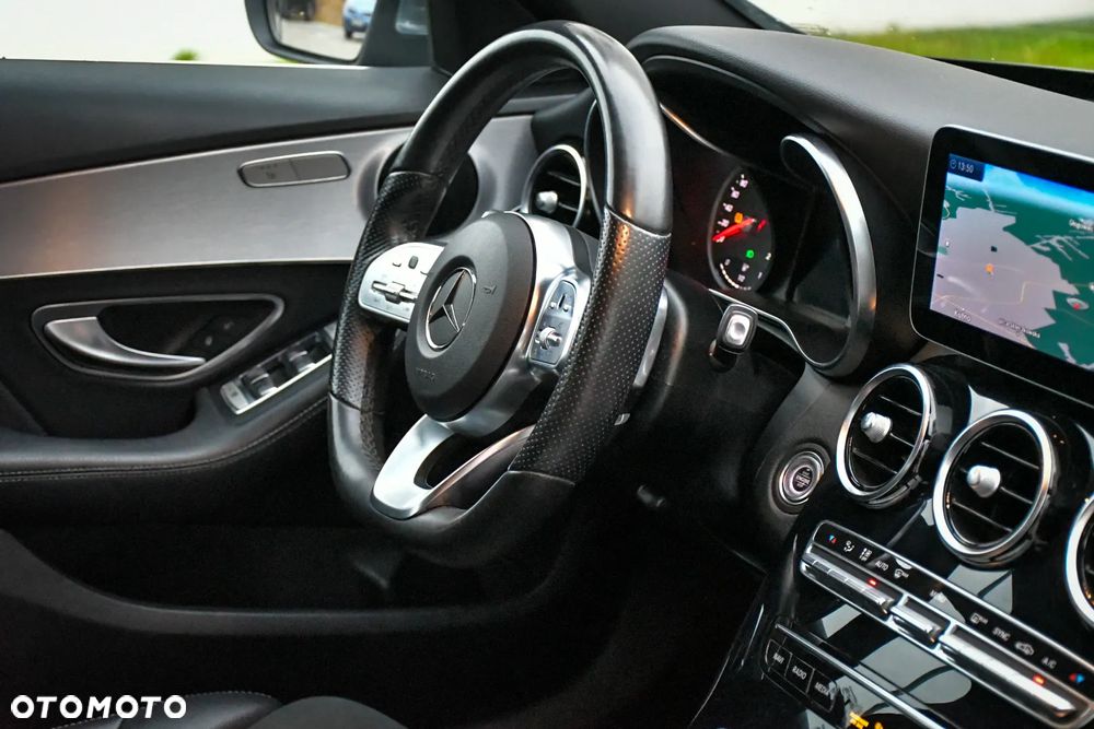 Mercedes-Benz Klasa C 200 d T 9G-TRONIC AMG Line - 22