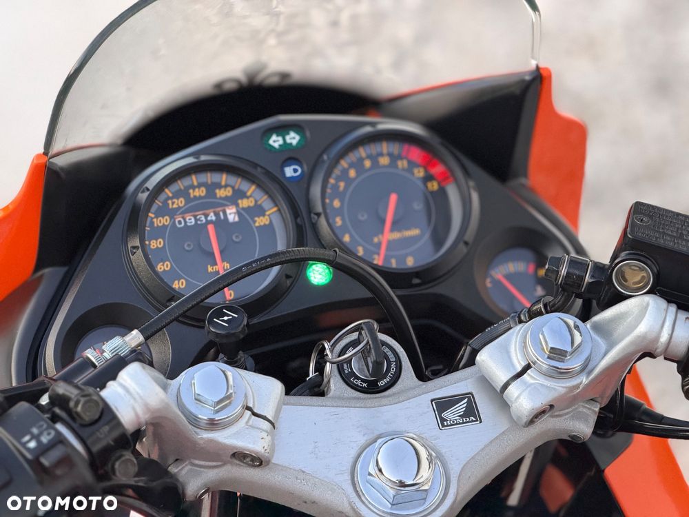 Honda CBR - 6