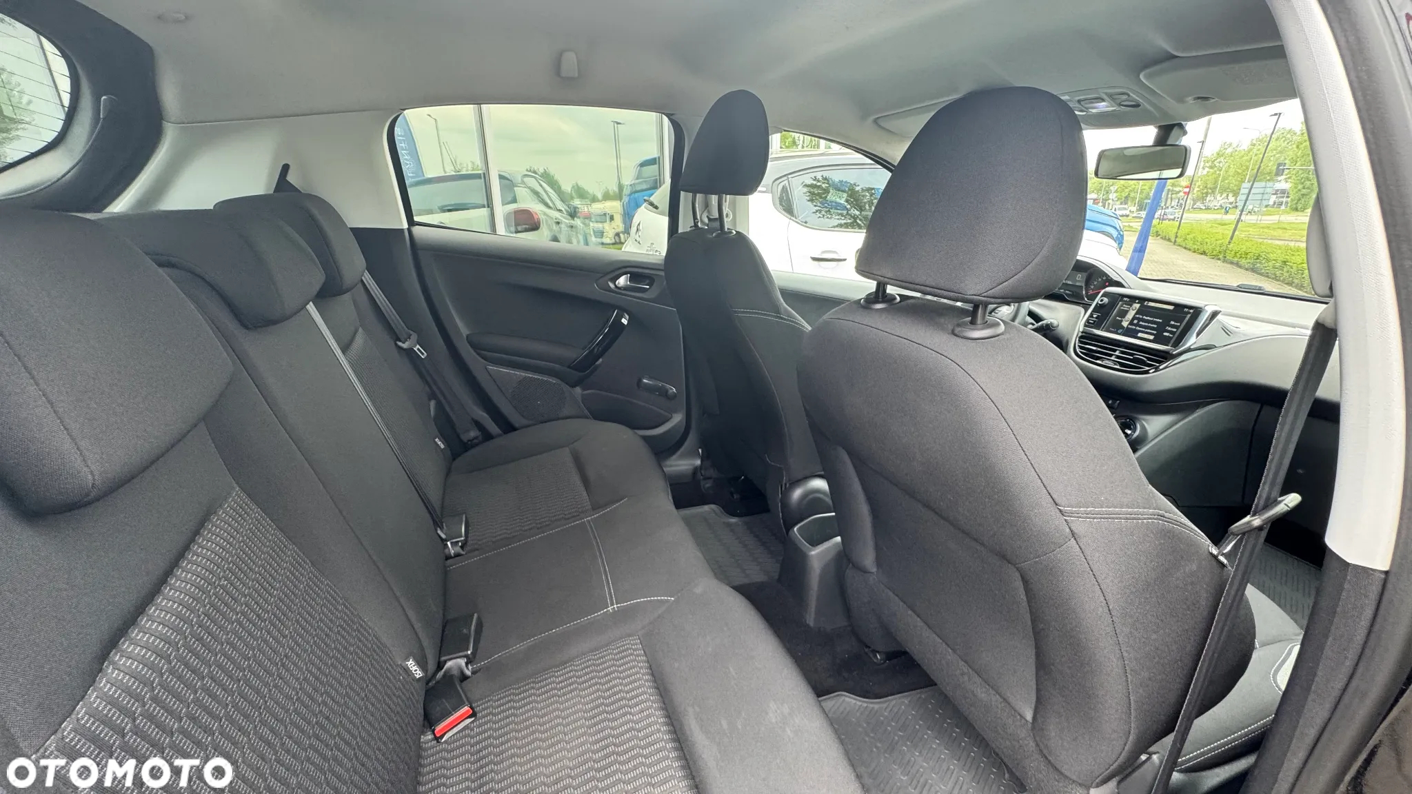 Peugeot 208 1.2 PureTech Style - 16