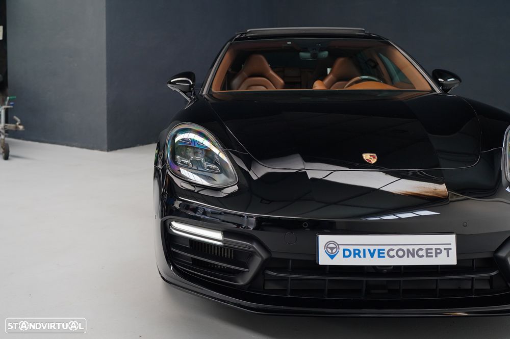 Porsche Panamera Sport Turismo 4 E-Hybrid - 5