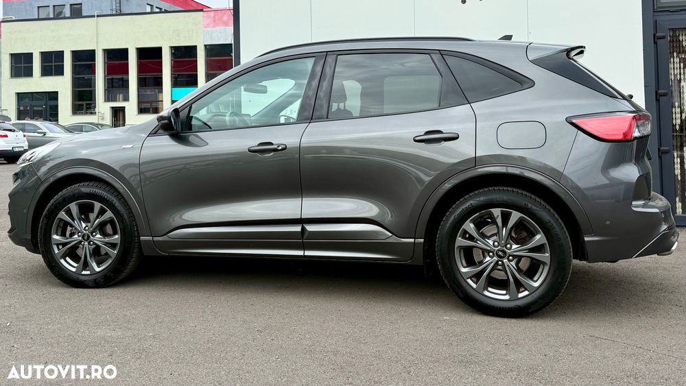 Ford Kuga 2.5 Duratec FHEV ST-LINE - 34