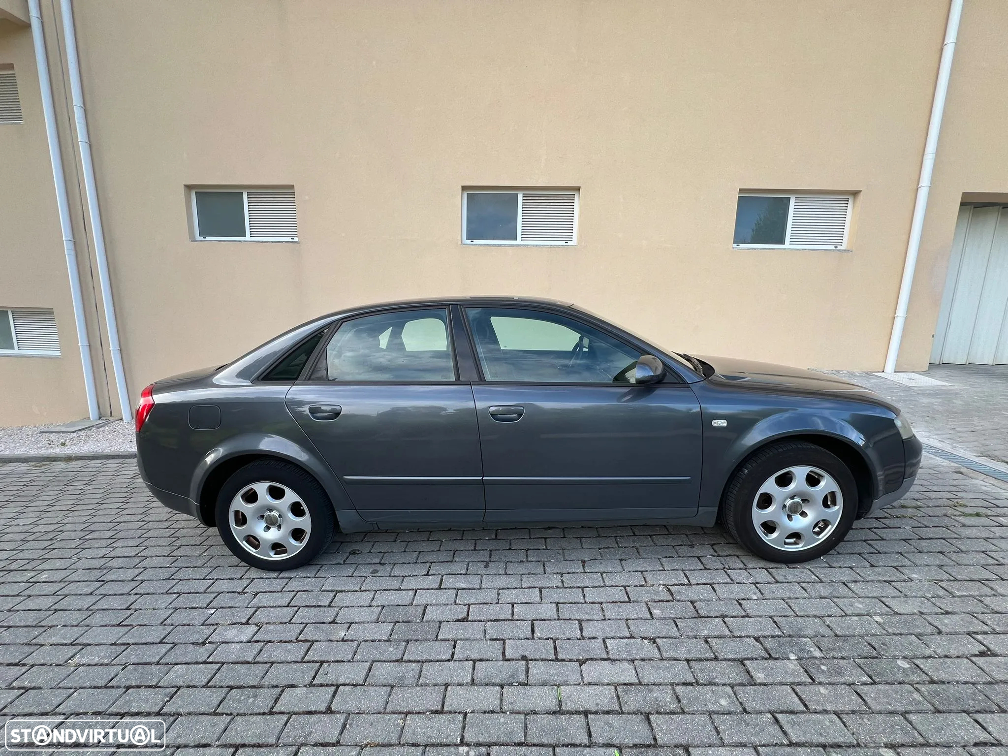 Audi A4 1.9 TDI multitronic - 10