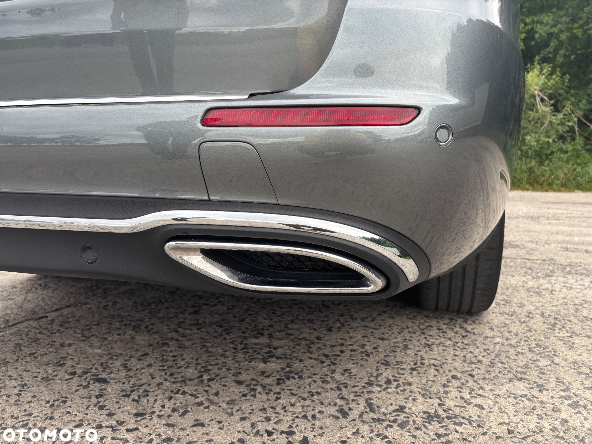 Mercedes-Benz Klasa E 220 d 4Matic T 9G-TRONIC Avantgarde - 25