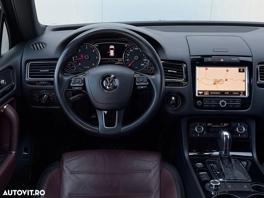 Volkswagen Touareg - 23