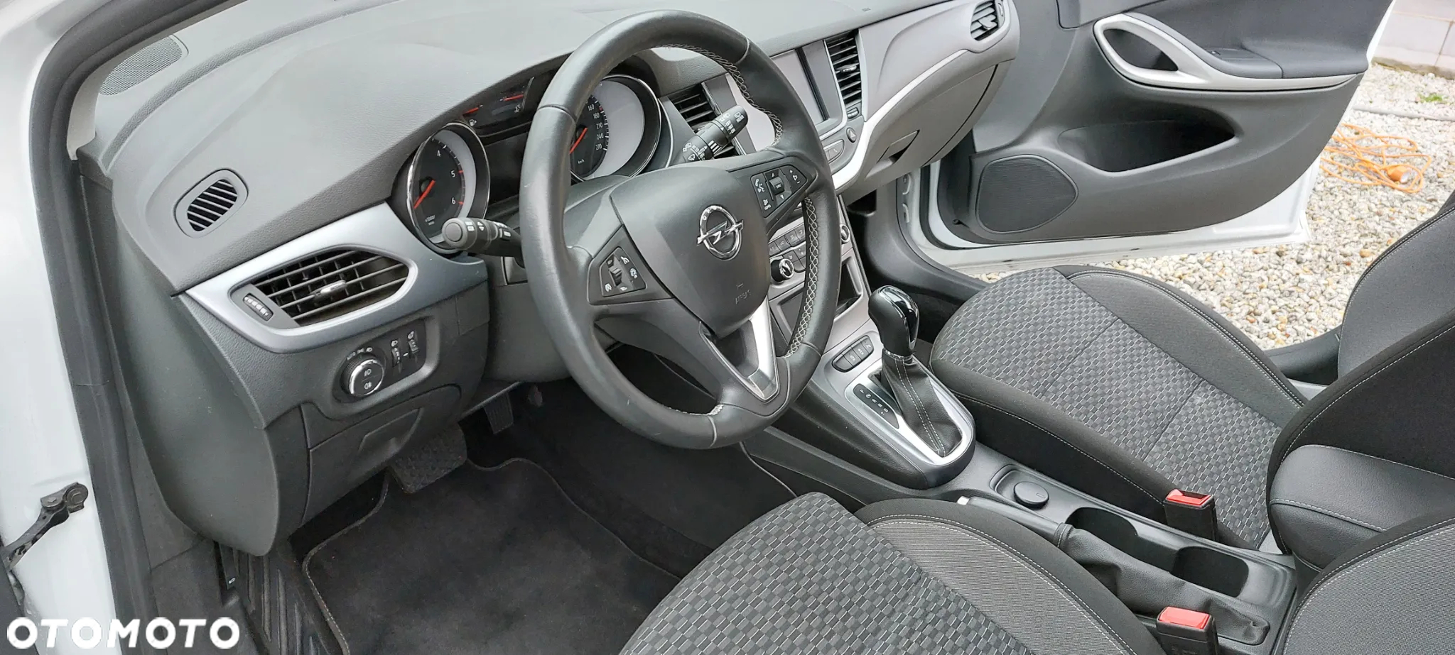 Opel Astra 1.5 D Start/Stop Automatik Business Edition - 10