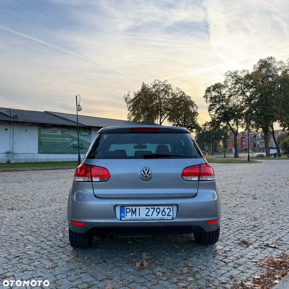 Volkswagen Golf - 11