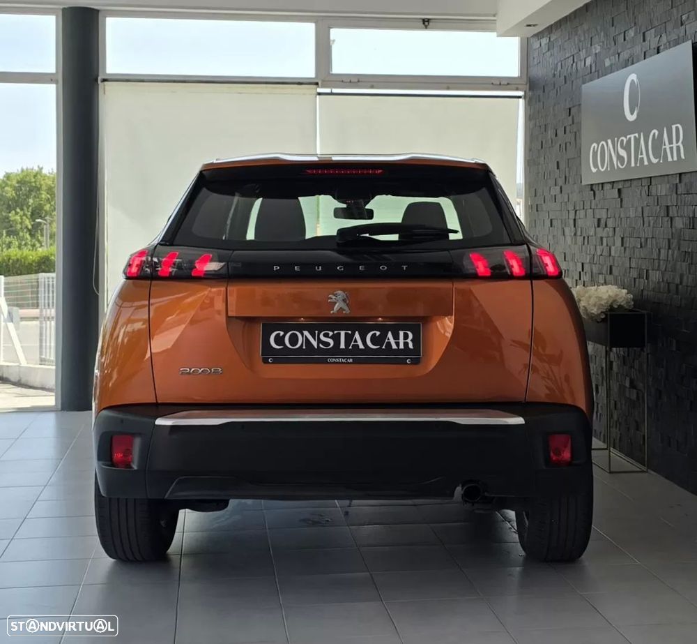 Peugeot 2008 1.2 PureTech Style - 12