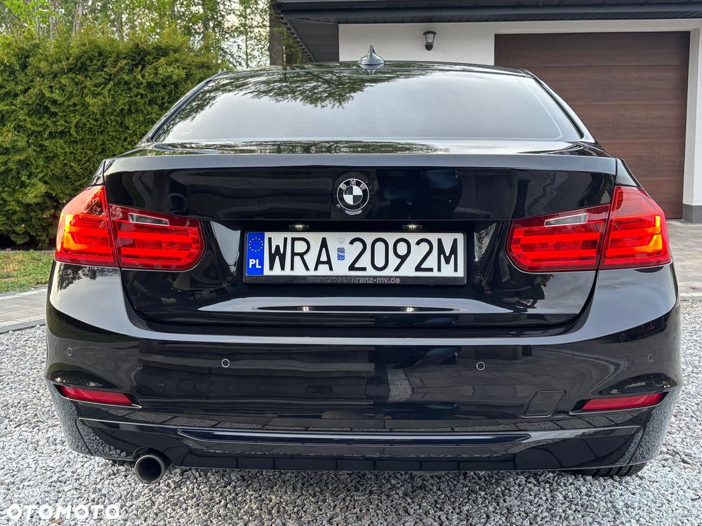 BMW Seria 3 316i Sport Line - 38