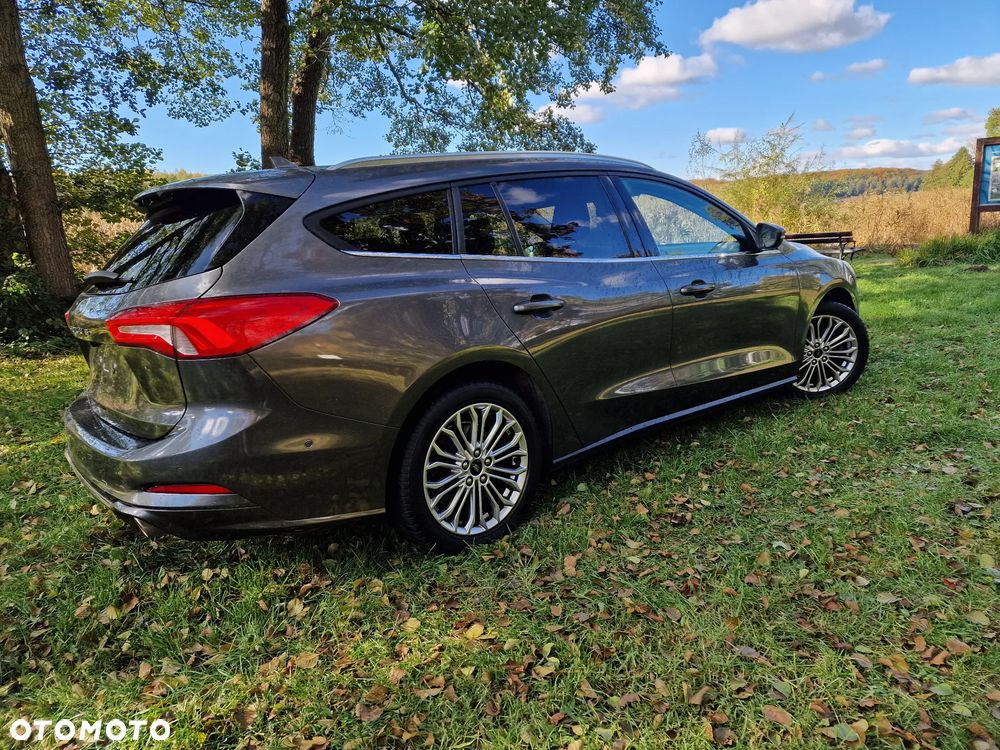 Ford Focus 1.0 EcoBoost Start-Stopp-System ST-LINE STYLE - 2