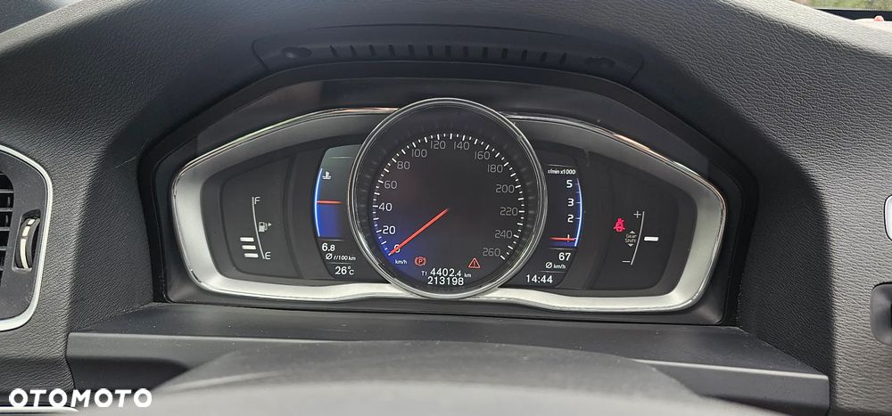 Volvo V60 D4 Drive-E Dynamic Edition (Momentum) - 9