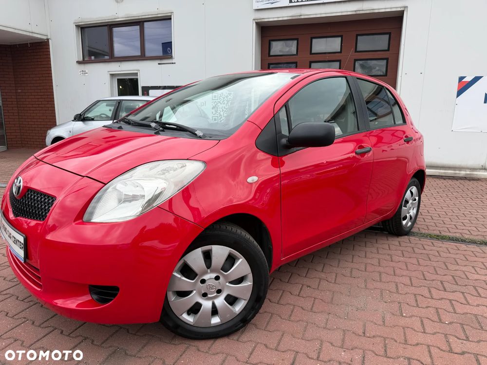 Toyota Yaris 1.0 VVT-i Sol - 2